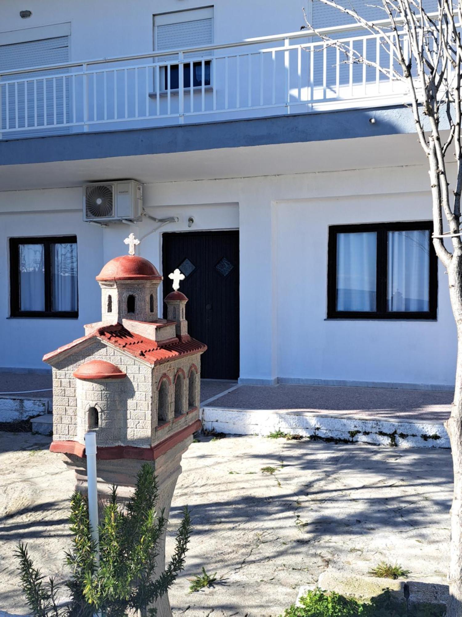 Blue Horizon Apartment Nea Vrasna Exterior photo